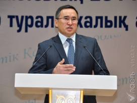 Аскар Мырзахметов сменил Бауыржана Байбека на посту первого зампреда партии 