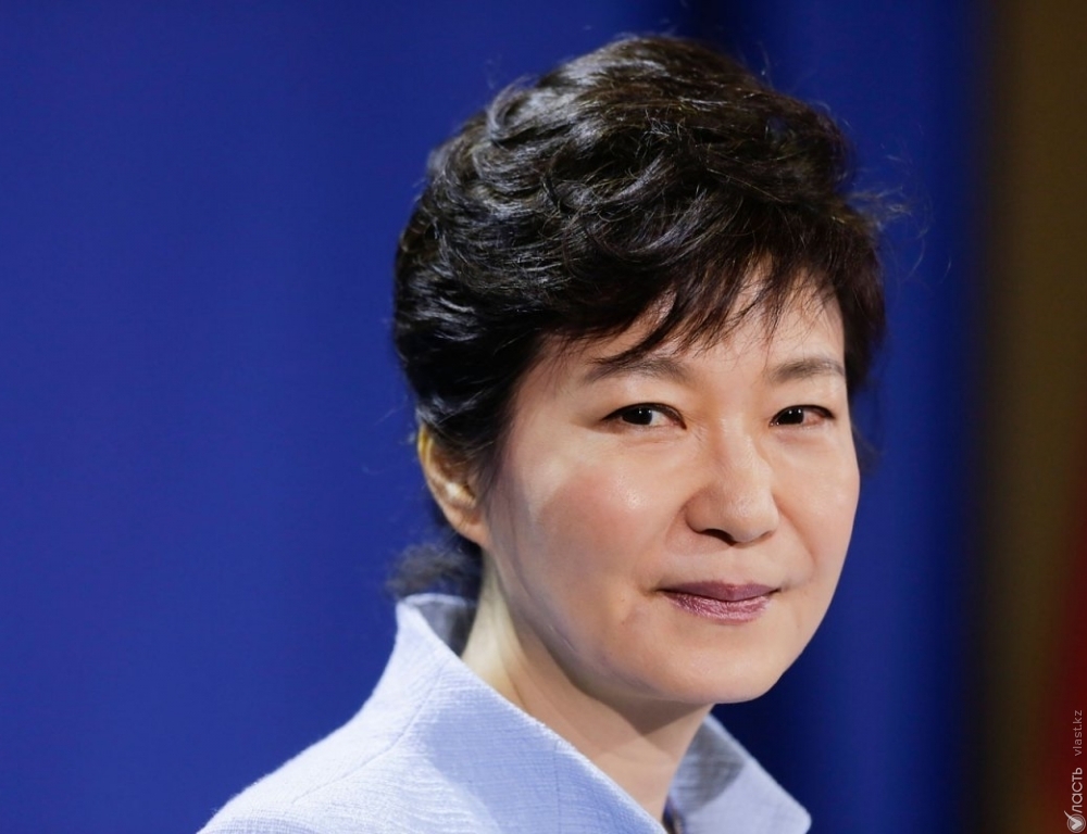 Парламент Южной Кореи объявил импичмент президенту Пак Кын Хэ