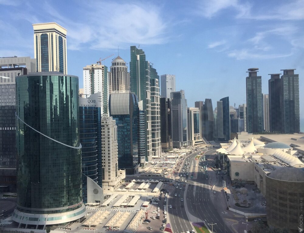 Казахстанцам при трудоустройстве в Катаре будут оплачивать перелет и жилье