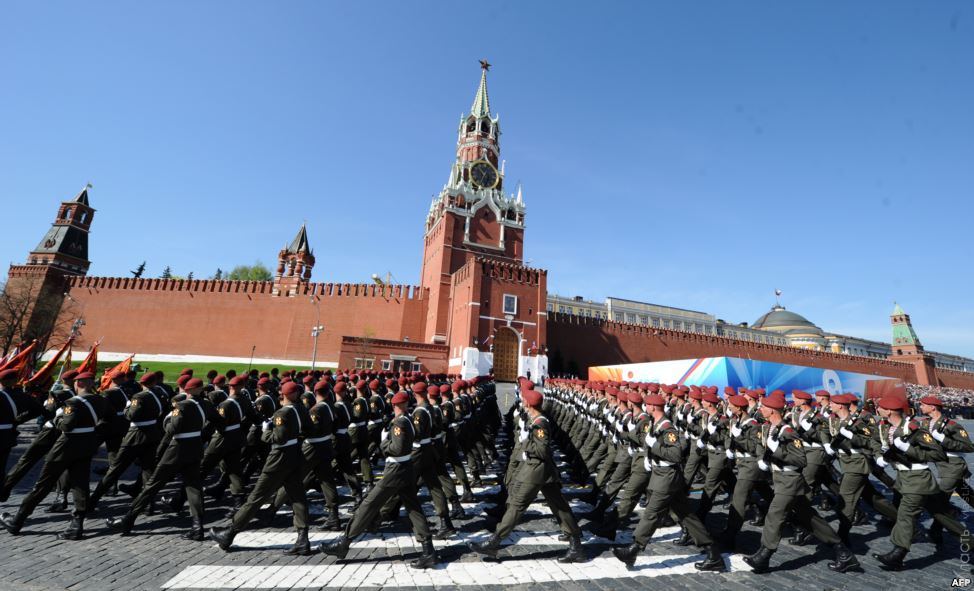 Назарбаев примет участие в параде Победы в Москве