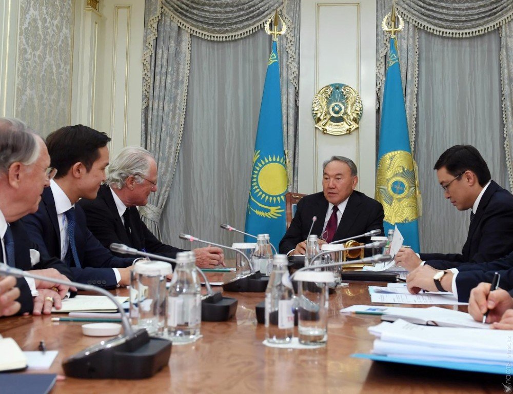 Назарбаев встретился с Ротшильдом 