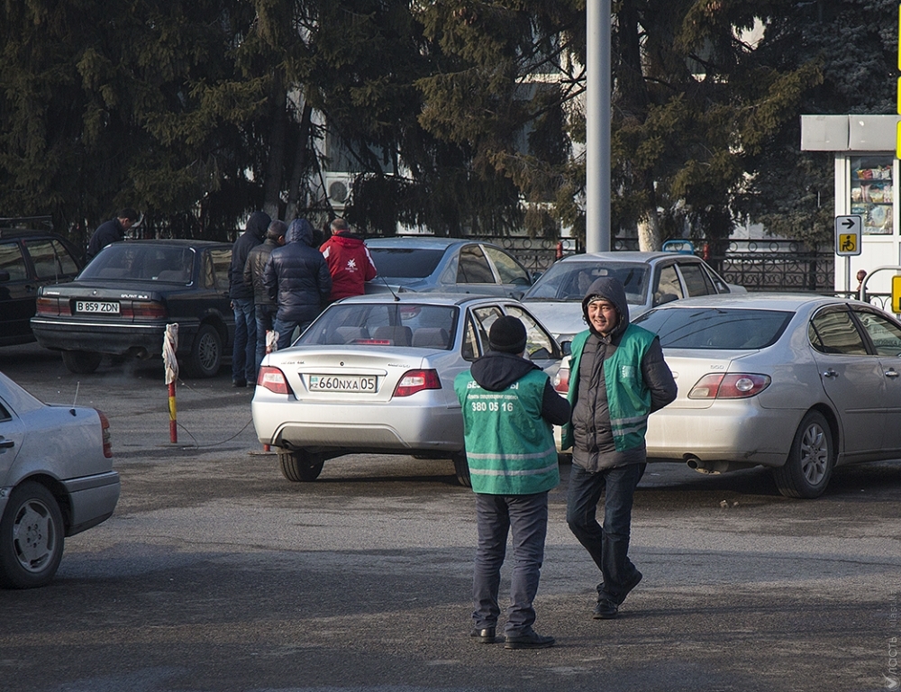 Полгода с паркоматами 