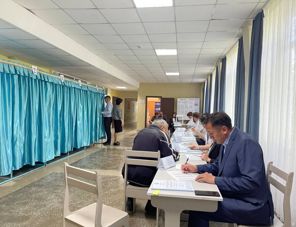 Явка на референдум в Казахстане к 18:00 составила 65% 