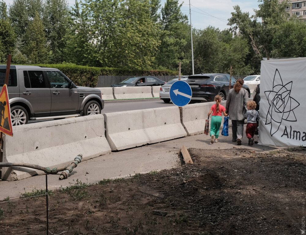 В Алматы временно перекроют участок улицы Сатпаева