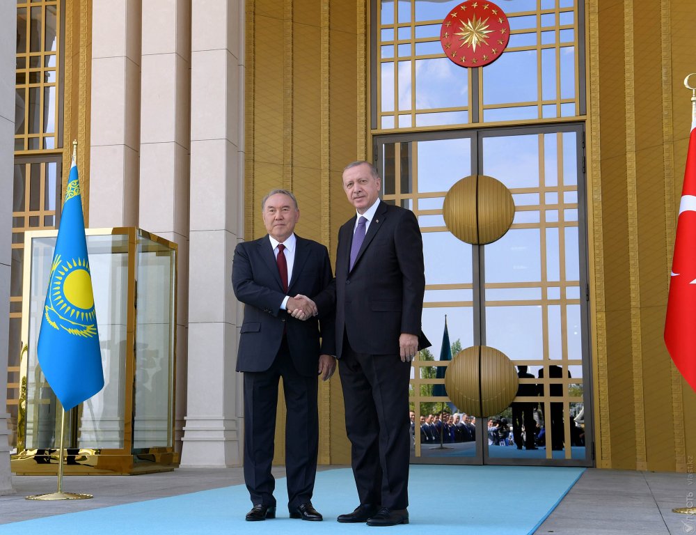 Назарбаев и Эрдоган обсудили укрепление сотрудничества стран