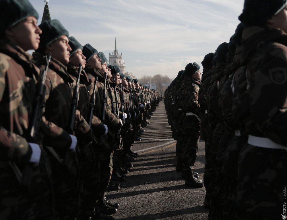 Токаев подписал указ о призыве казахстанцев в армию