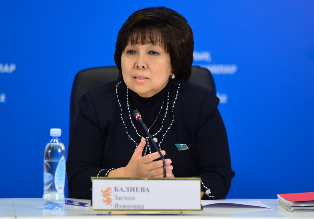 Казахстану нужен закон «Об уполномоченном по правам ребенка» - Балиева