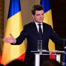 Мэр Бухареста победил на выборах президента Румынии