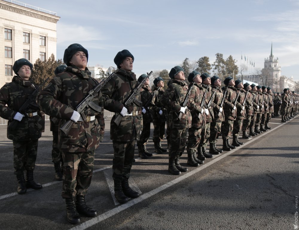 В Казахстане призыв на срочную воинскую службу продлится до августа