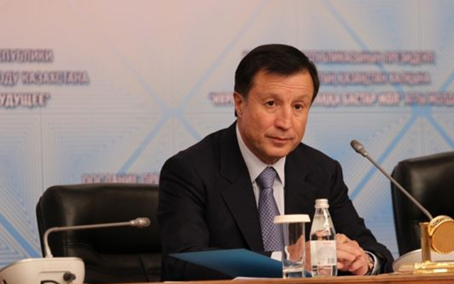 Назарбаев отправил Джаксыбекова на пенсию