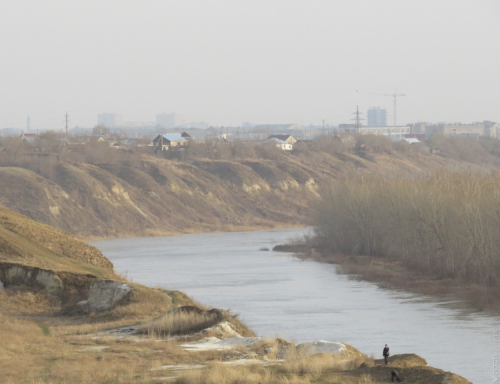 Уровень воды в реке Есиль близок к критическому