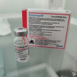 Казахстан изменил срок получения второго компонента вакцины от коронавируса 