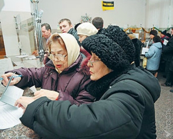 Рост зарплат, пособий и стипендий в 2015 году пообещал президент казахстанцам