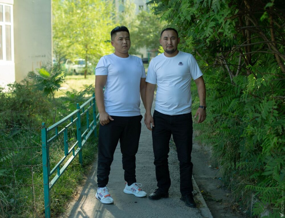 Этнические казахи из Китая Мусаханулы и Алимулы получили статус беженца в Казахстане 