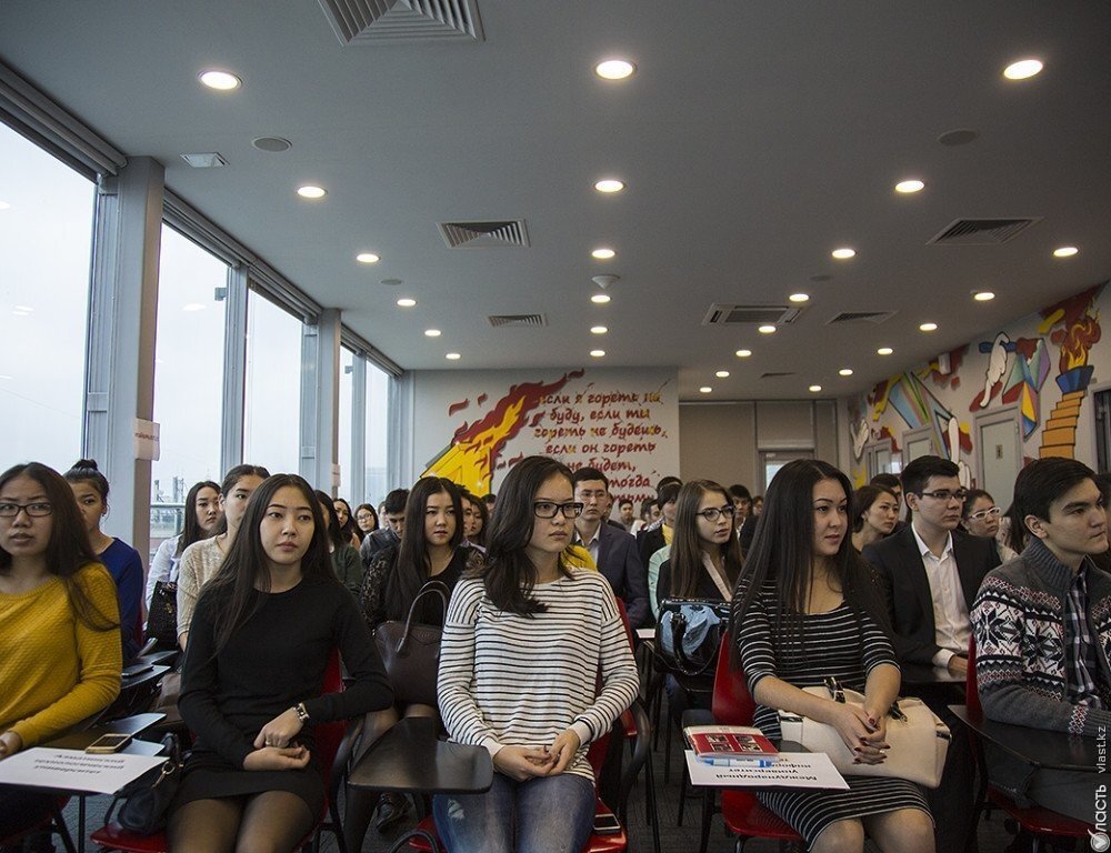 Казахстан выделит 50 грантов для обучения молодежи из тюркских стран