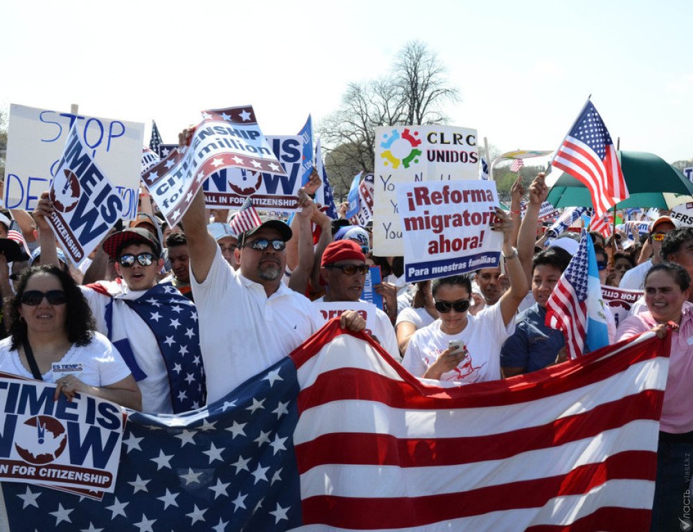 В США отменен указ Обамы о нелегальных мигрантах  