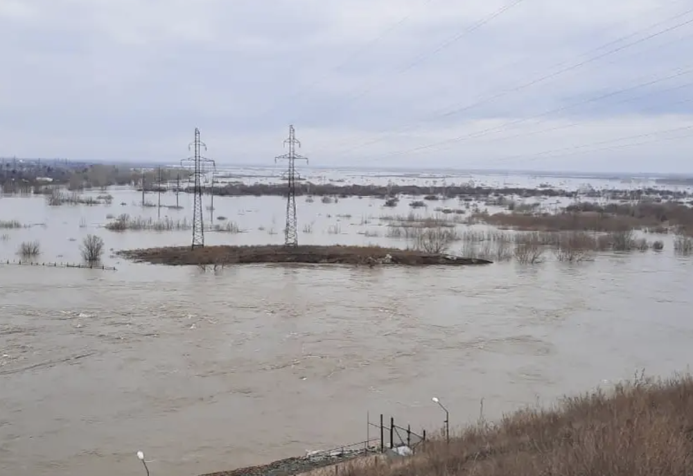 В Кызылжарском районе СКО прорвало защитный вал