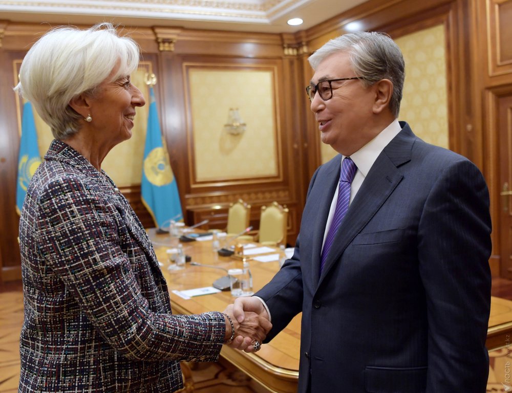Токаев обсудил с Лагард сотрудничество Казахстана и МВФ 