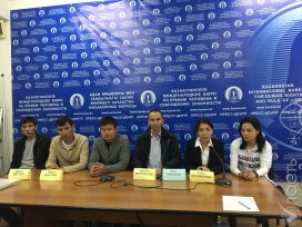 Полиция задержала четверых активистов Демократической партии 
