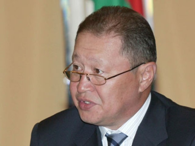 КНБ ведет досудебное расследование в отношении своего бывшего главы Дутбаева, он задержан