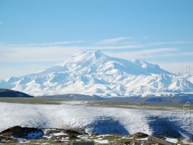 Во время восхождения на Эльбрус погибли 5 альпинистов