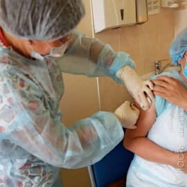 На первом этапе в Алматы планируют закупить 150 тыс. доз вакцины «Спутник V»
