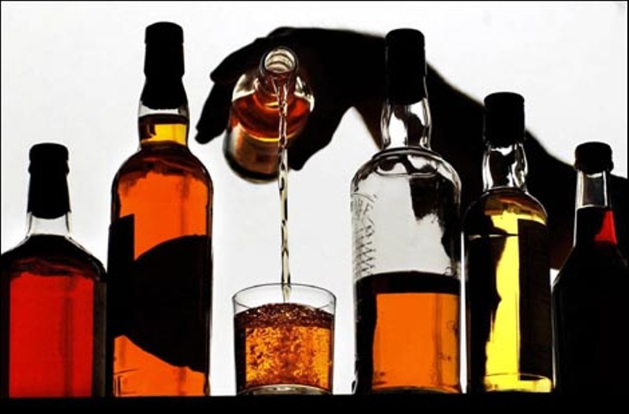 Правительство согласилось повышать акцизы на алкоголь постепенно