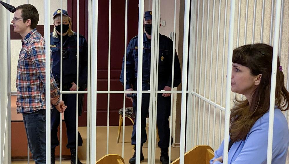 Журналистку и врача осудили в Беларуси за публикацию правды об убитом протестующем