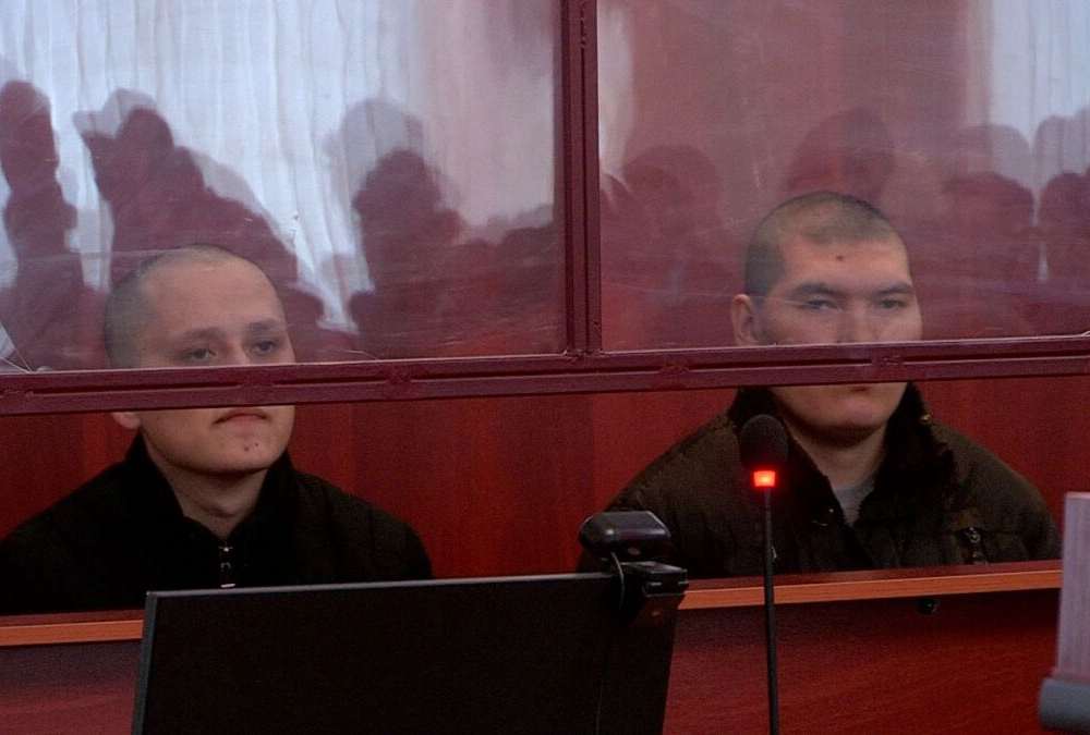 Суд продлил сроки заключения солдатам-срочникам, осужденным по делу о взрывах в воинской части в Жамбылской области