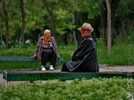 Выезжающим временно из Казахстана не будут приостанавливать пенсионные выплаты – Минтруда