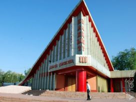 Украшает ли Алматы дворец торжеств «Бахыт»?