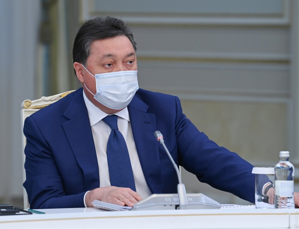 Токаев раскритиковал правительство за нерешенность проблемы ввоза казахстанских товаров в Китай