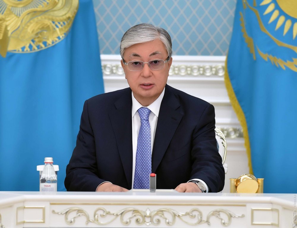Токаев считает необходимым обучать казахстанцев предпринимательству