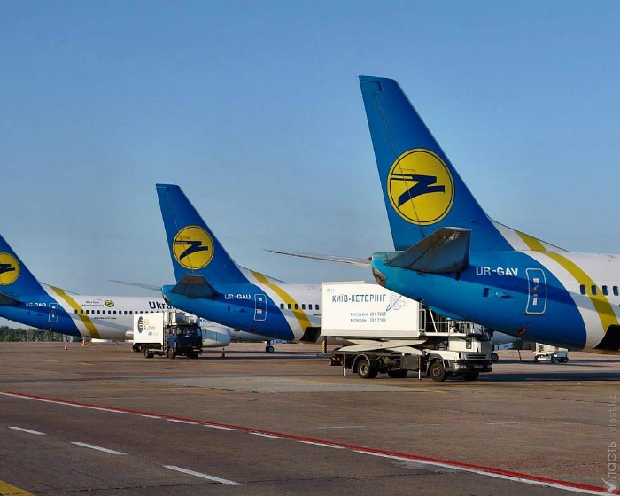 Международные Авиалинии Украины не отменяют рейсы из Алматы в Киев