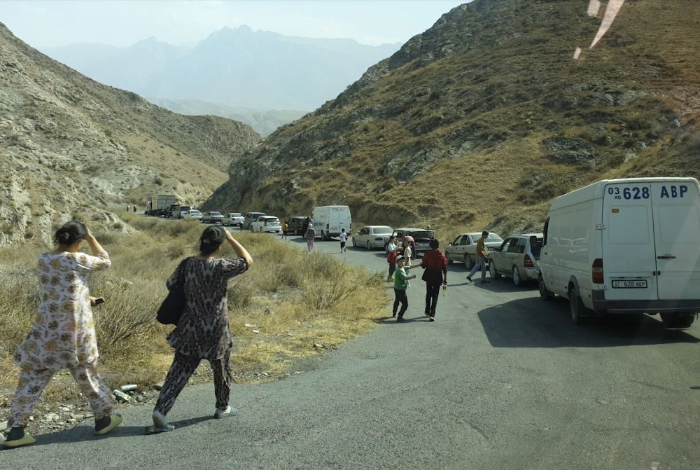Число жертв вооруженного конфликта на кыргызско-таджикской границе возросло до 36 человек