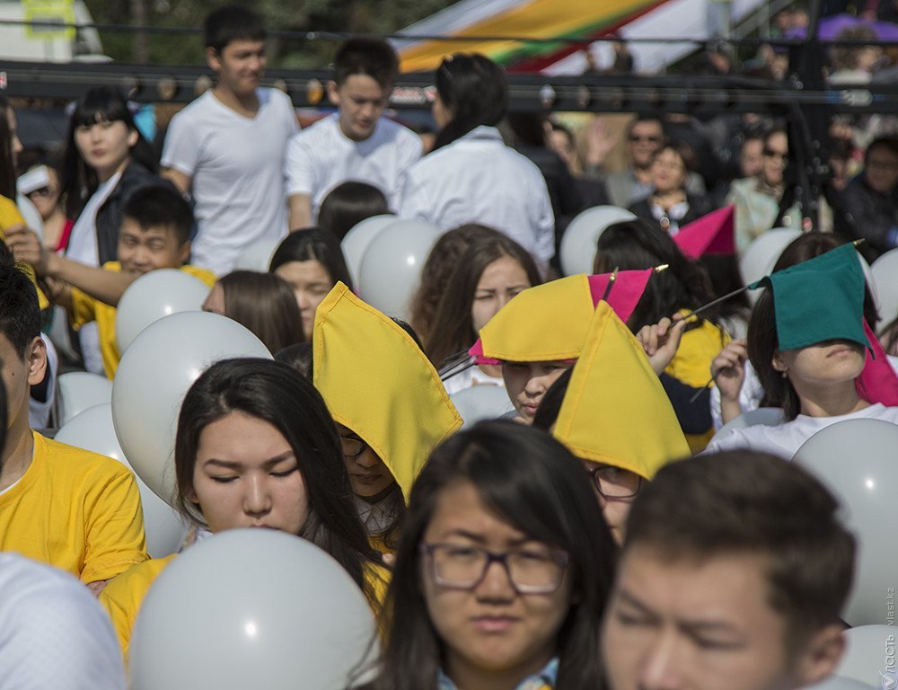 В Казахстане 2019 год объявлен Годом молодежи