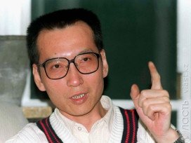 Нобелевского лауреата Лю Сяобо отпустили из тюрьмы в больницу 
