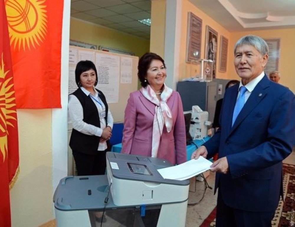 ​Атамбаев созовёт заседание глав стран ЕАЭС, если кыргызско-казахстанская граница не будет открыта после выборов