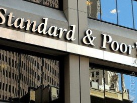 Standard & Poor's впервые с 1999 года понизило рейтинги Китая