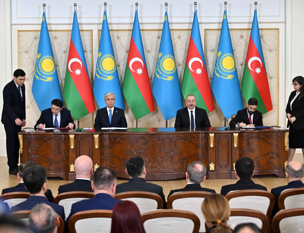 Казахстан увеличит объемы транзита нефти через территорию Азербайджана