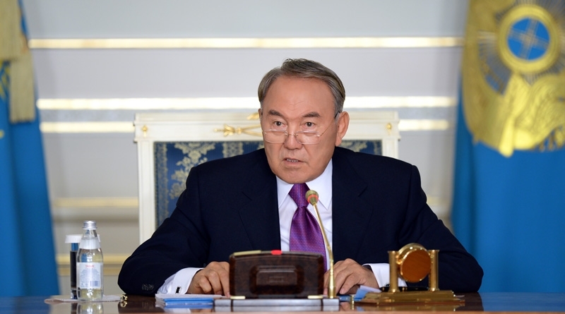 Нурсултан Назарбаев выступил на республиканском форуме трудовых коллективов