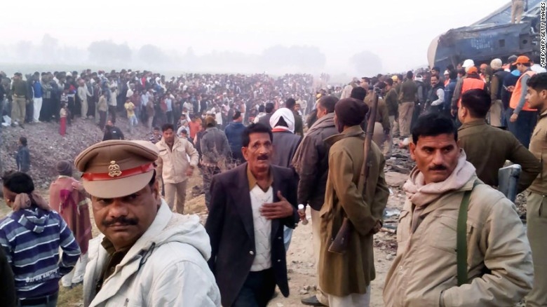 Полиция Индии подтвердила гибель 116 человек при крушении поезда