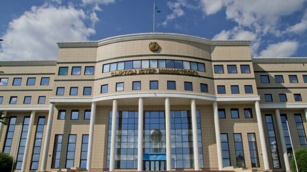 Казахстан осуждает акт насилия в Ницце - МИД