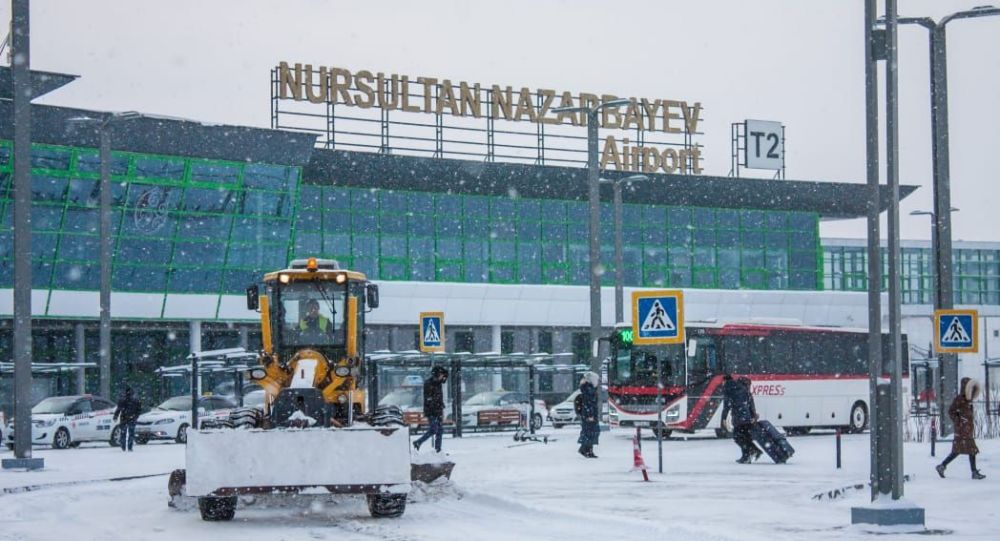 В аэропортах Алматы и Астаны отменены и задерживаются рейсы