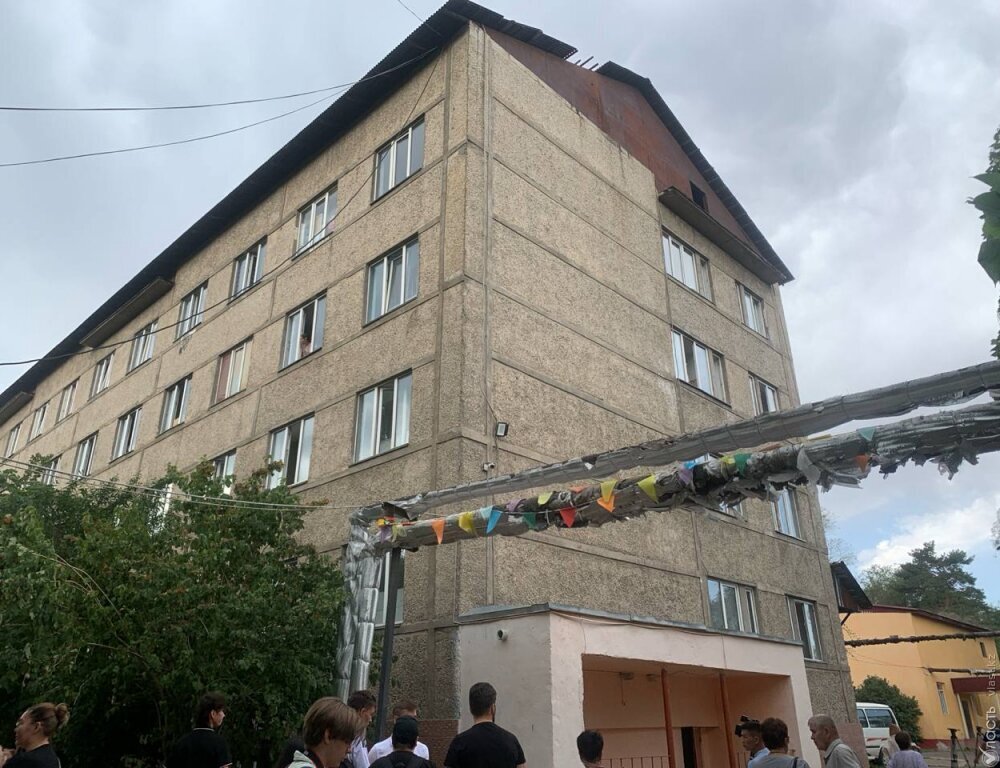 Трое чиновников освобождены от должностей после скандала вокруг детского дома в Баганашыле