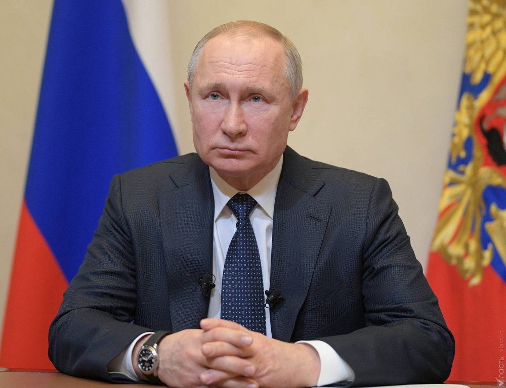 ​Путин объявил следующую неделю в России нерабочей в связи с коронавирусом