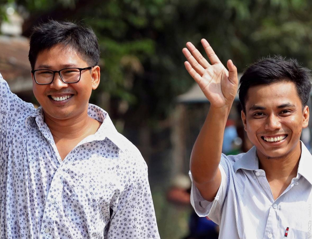 Осужденные в Мьянме журналисты Reuters вышли на свободу