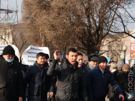 ​Пятеро активистов Демократической партии были задержаны полицией Алматы, один из них подвергся избиению