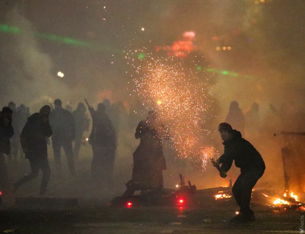 В Грузии продолжаются протесты против решения приостановить переговоры о вступлении в ЕС