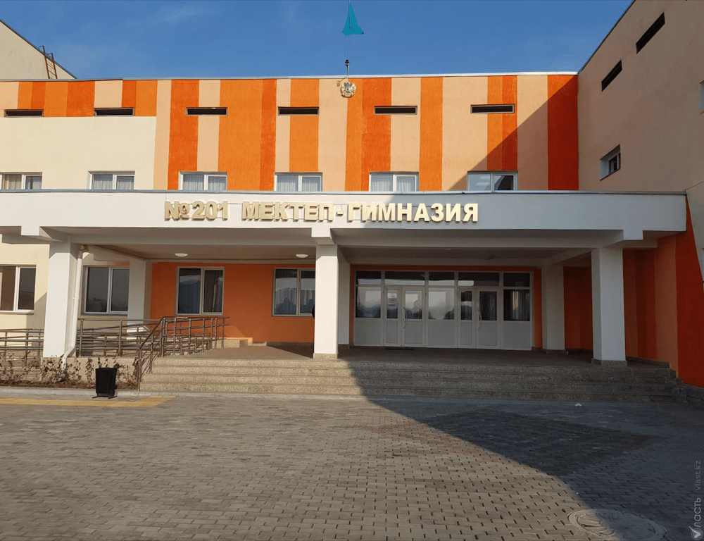 До конца года в Алатауском районе Алматы построят 5 новых школ на 7800 мест